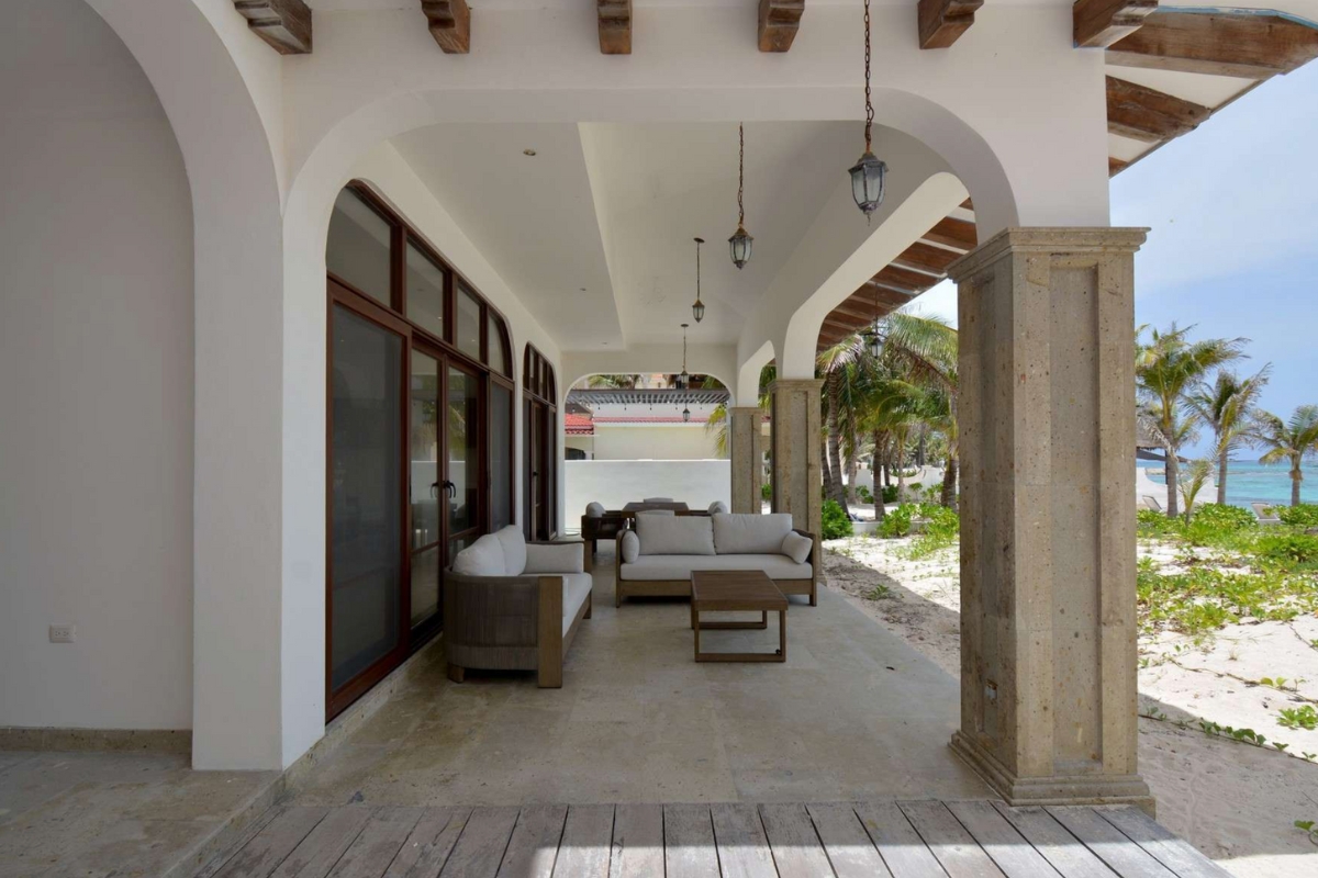 Cantera 5 Bedroom Beachfront Villa photo 1