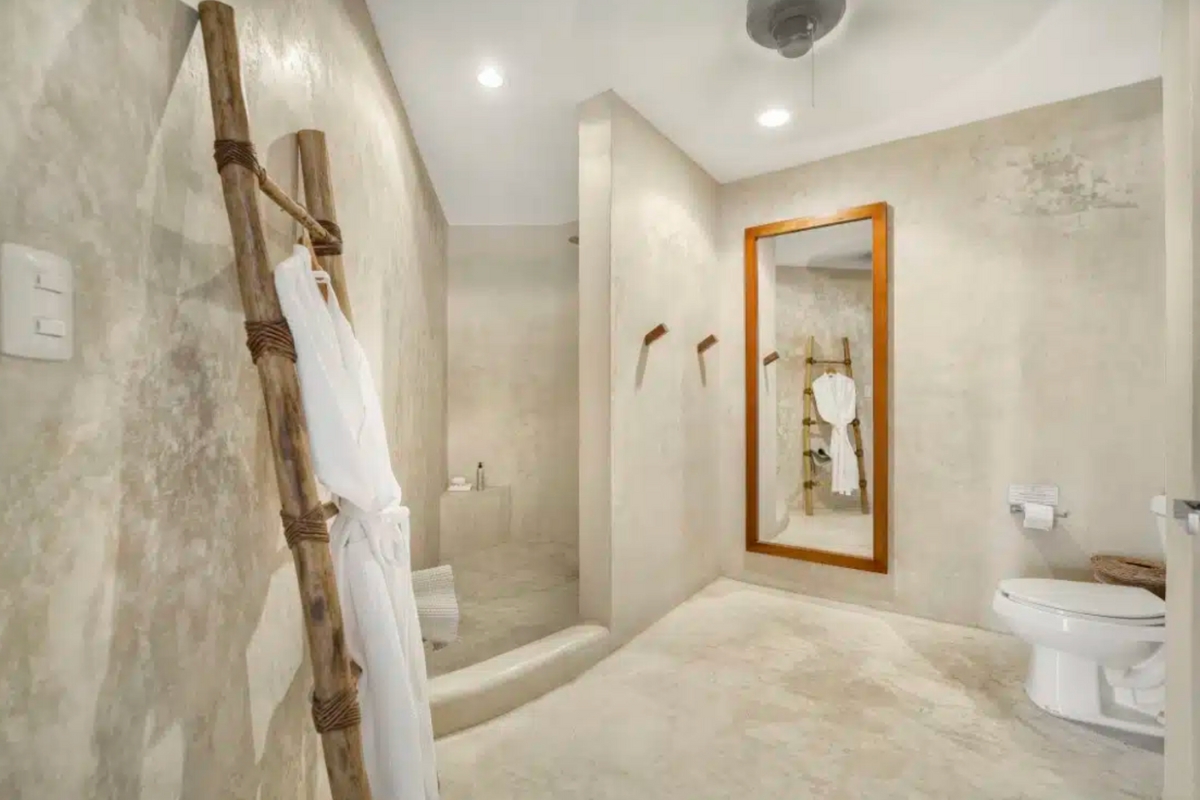 Carolina 7 Bed Beachfront Villa photo 4