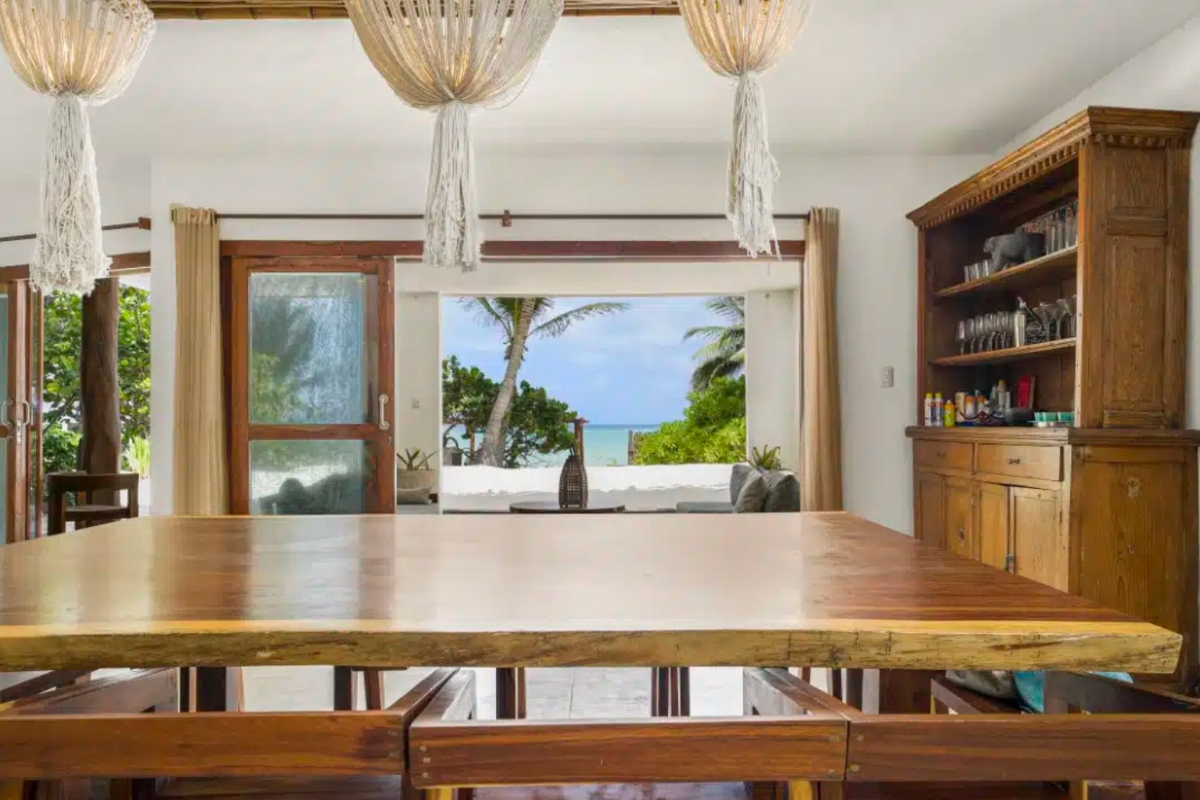Carolina 7 Bed Beachfront Villa photo 7
