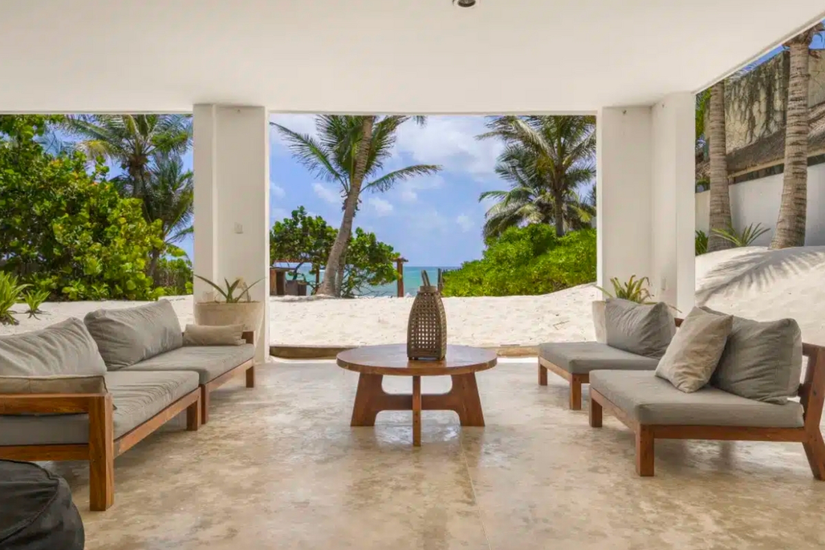Carolina 7 Bed Beachfront Villa photo 8