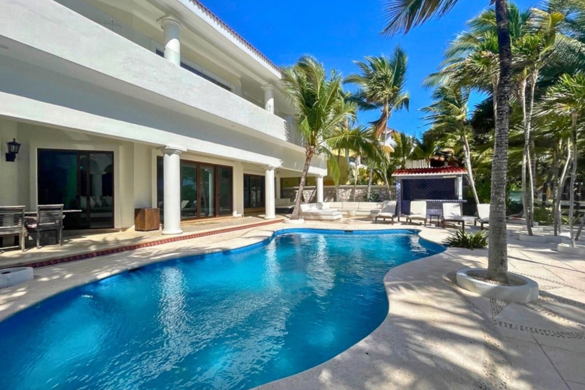 Soliman Bay 9 Bedroom Beachfront House photo 15