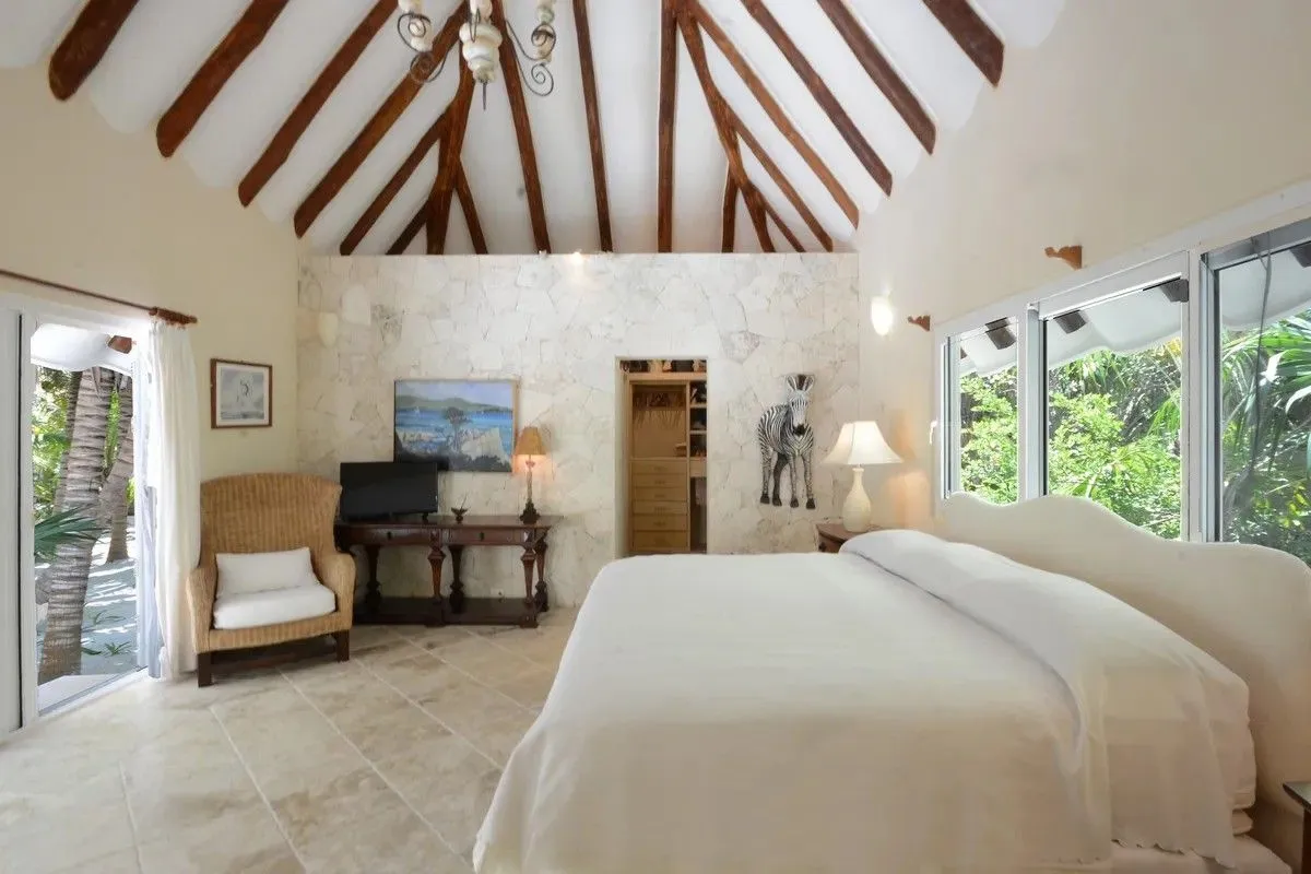 Seaside Paradise 4 Bedroom Villa photo 5