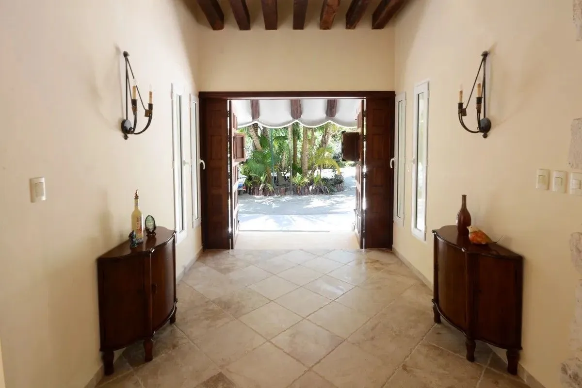 Seaside Paradise 4 Bedroom Villa photo 7